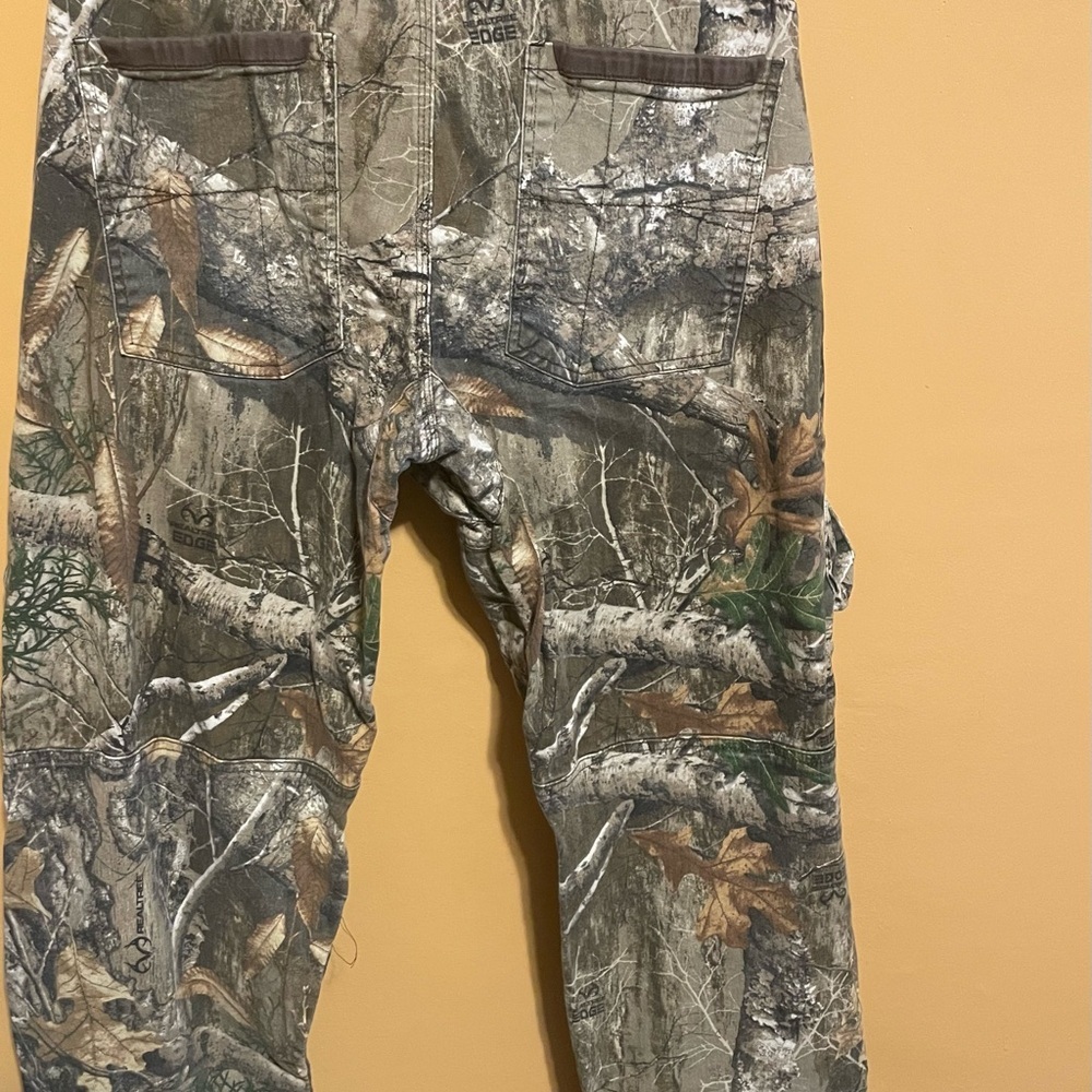 Magellan Outdoors Men's Woodland Camo Cargo Pants - Picture 2 of 5
